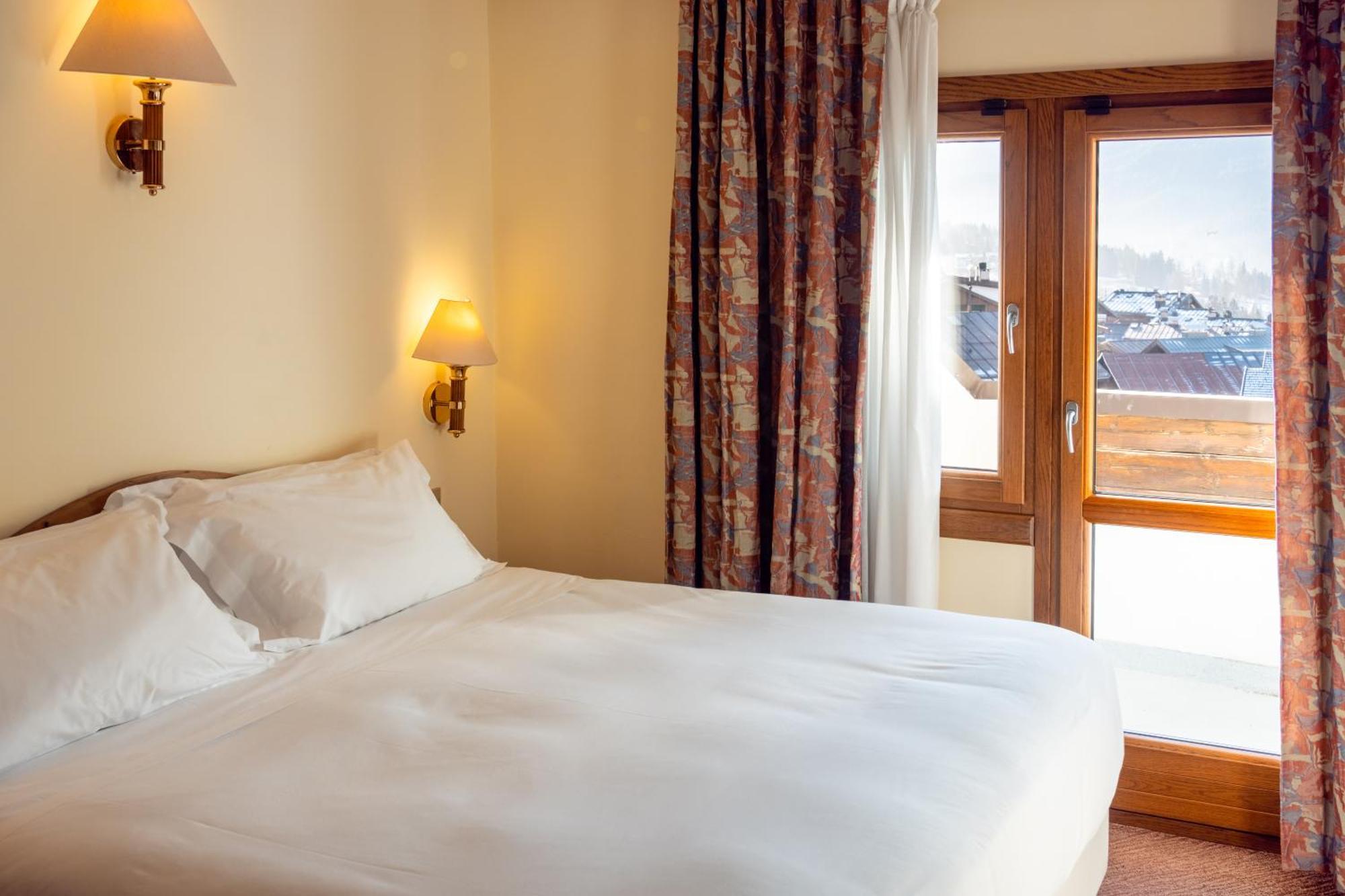 Chambre Triple Supérieure avec Vue sur la Montagne